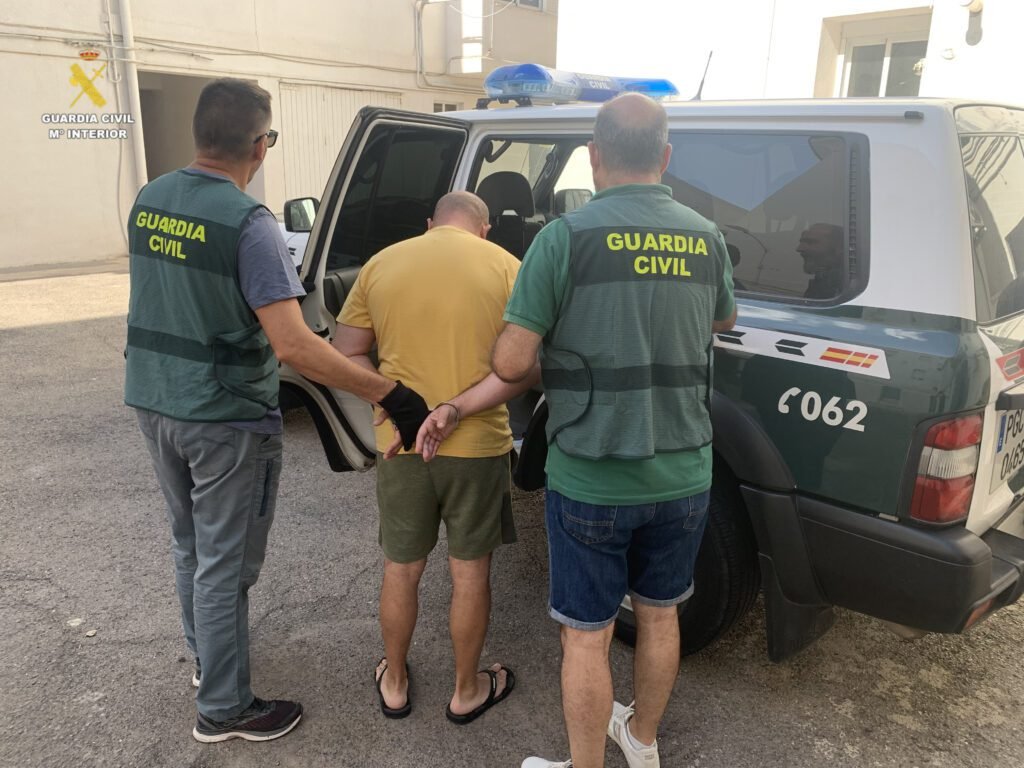 La Guardia Civil ha detenido a un hombre en la localidad de La Vall d’Uixó por un delito de hurto