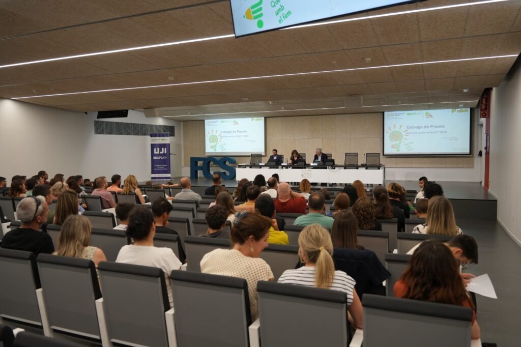 La novena edición de ‘Què fem amb el fem?’ impulsa la creatividad escolar para promover una gestión más sostenible de los residuos