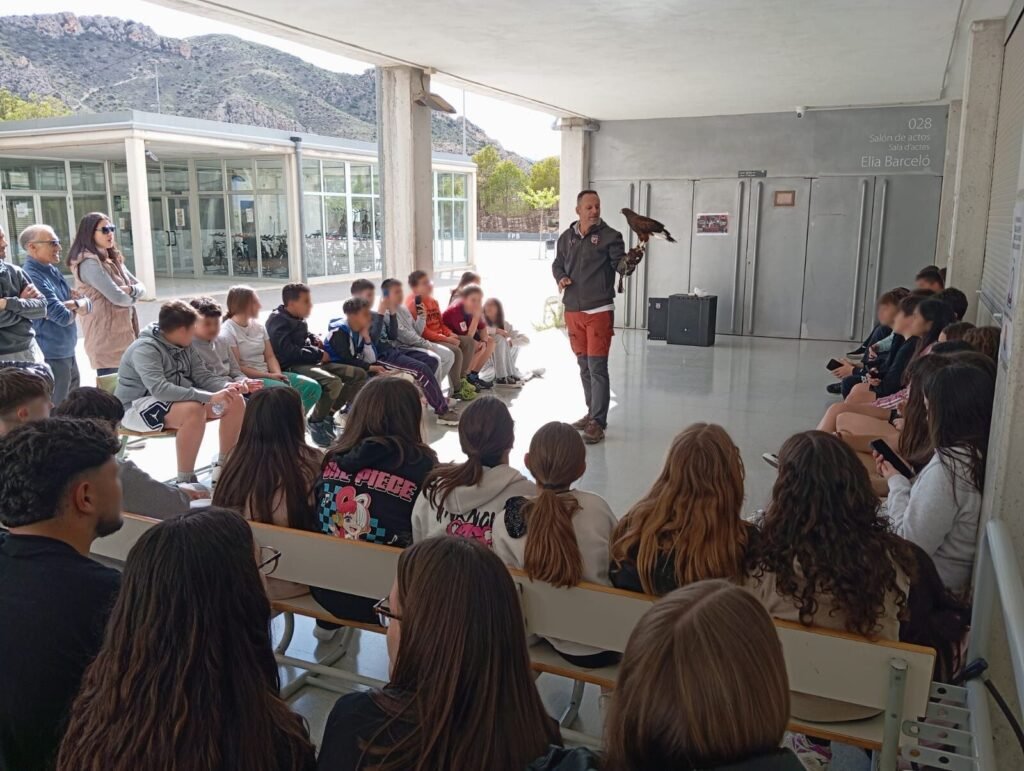 La Federación de Caza de la Comunitat Valenciana exige respeto para los cazadores tras las declaraciones de una representante del PSPV