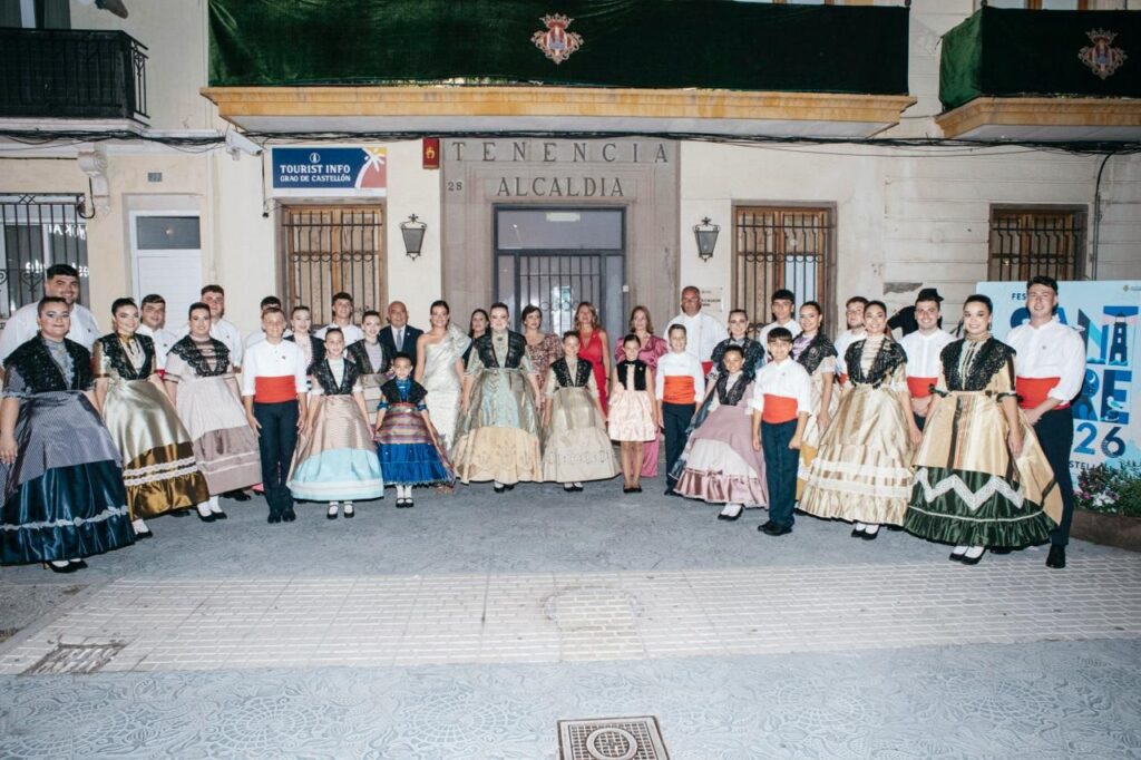 Claudia Albert Giner y María Safont Fallán, proclamadas reinas de las Fiestas de Sant Pere 2026