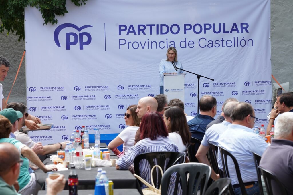 Marta Barrachina arropa a más de un centenar de nuevos afiliados y reivindica al PP como la fuerza de la ilusión, la gestión y el cambio que España necesita
