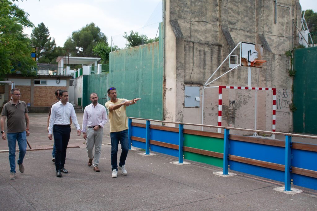 El PP celebra “la palabra que cumple” y agradece a Marta Barrachina la reforma de las instalaciones deportivas de Navajas