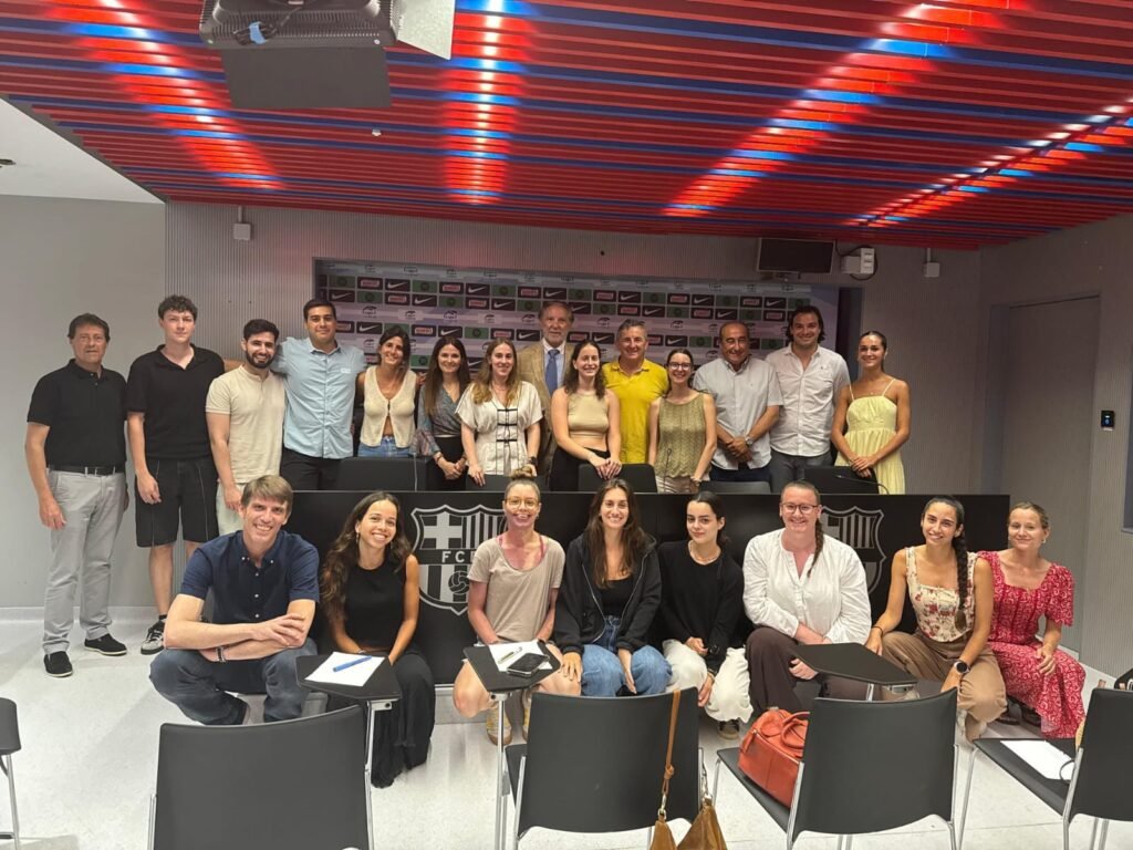 El COECS y el Villarreal CF aportan su experiencia en la clausura de la primera edición del Máster en Enfermería del Deporte