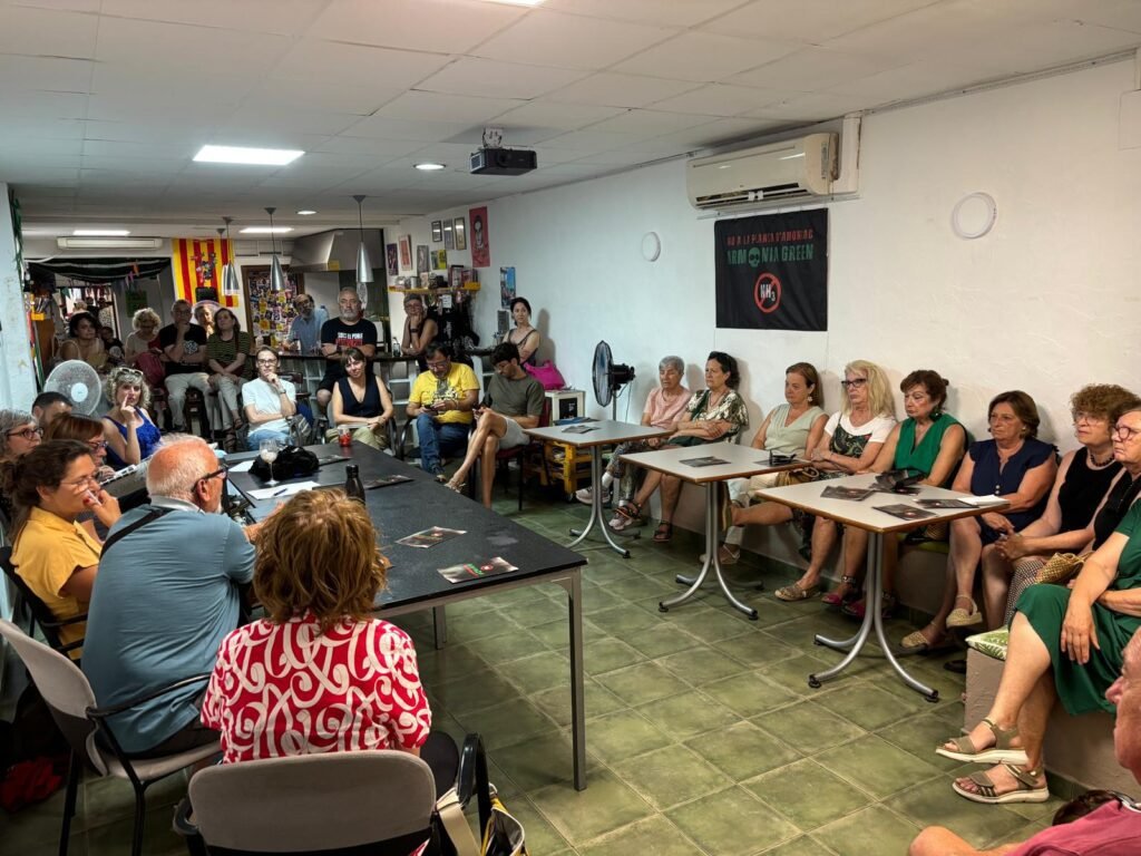 Entitats socials i cíviques del Grau, Castelló i Almassora s’alien per parar el projecte de planta de processament i emmagatzematge d’amoníac en el Serrallo