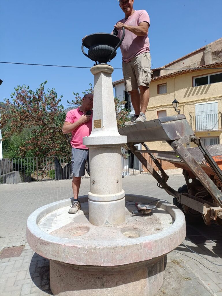 Montanejos culmina la recuperación de la fuente original de Campos de Arenoso y preserva la memoria del pueblo desaparecido bajo el pantano
