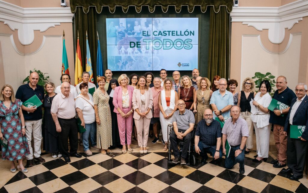 Firma de los  convenios nominativos municipales con más de una treintena de entidades sociales