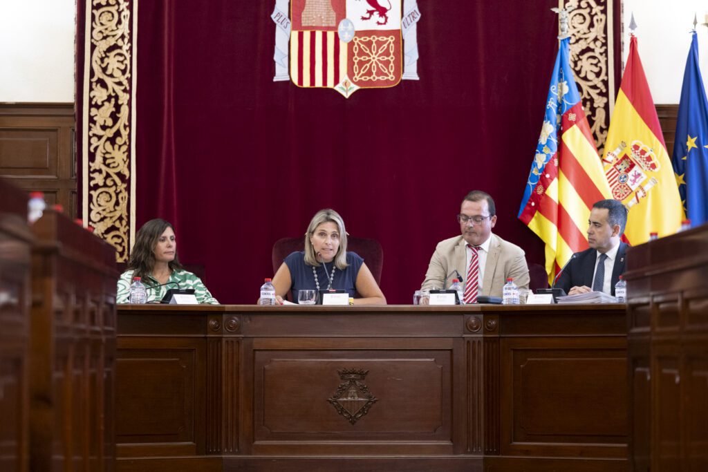 Marta Barrachina ensalza el trabajo “sin descanso y con liderazgo” de la Diputación