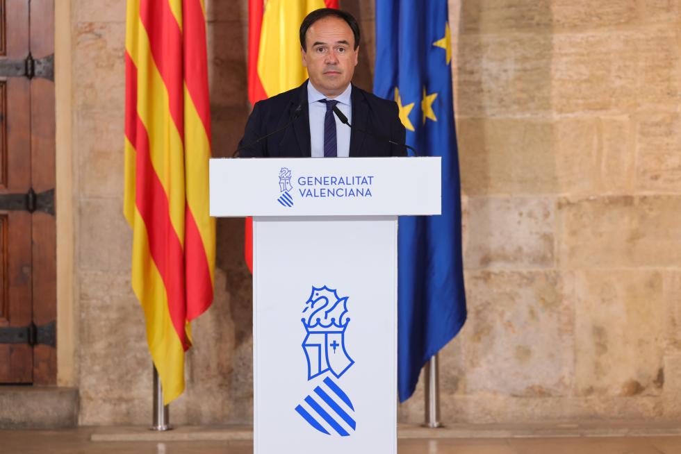 Pérez Llorca anuncia que la Generalitat activa una línea de ayudas por valor de 67 millones para los vecinos afectados del incendio de La Vall d’Uixó