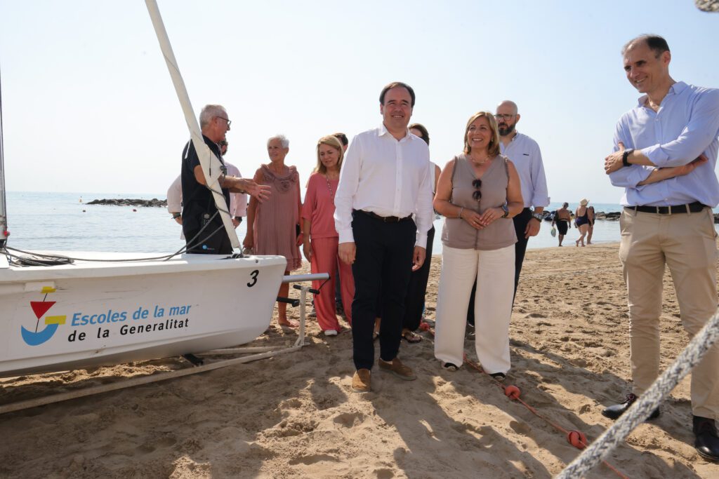 El president de la Generalitat visita la Escola de la Mar y el albergue ‘Argentina’ de Benicàssim – foto 3