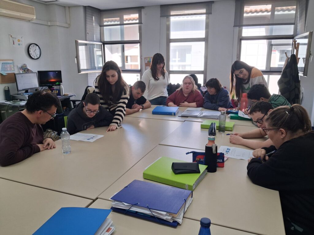 La Fundación Síndrome de Down de Castellón logra la inserción laboral de 13 personas usuarias en el Programa de Itinerarios Sociolaborales de 2025 – foto 5