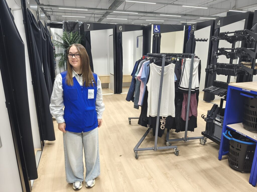 La Fundación Síndrome de Down de Castellón logra la inserción laboral de 13 personas usuarias en el Programa de Itinerarios Sociolaborales de 2025 – foto 3