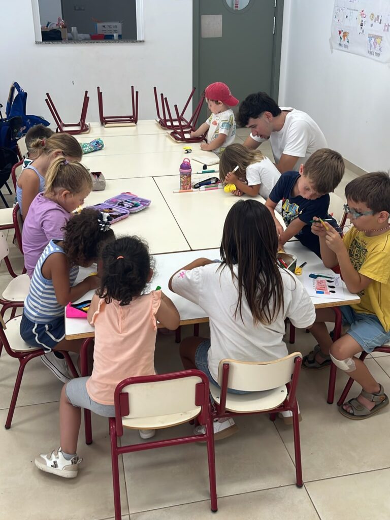 La Escuela de Verano de Castellnovo abre sus puertas con 39 participantes – foto 1