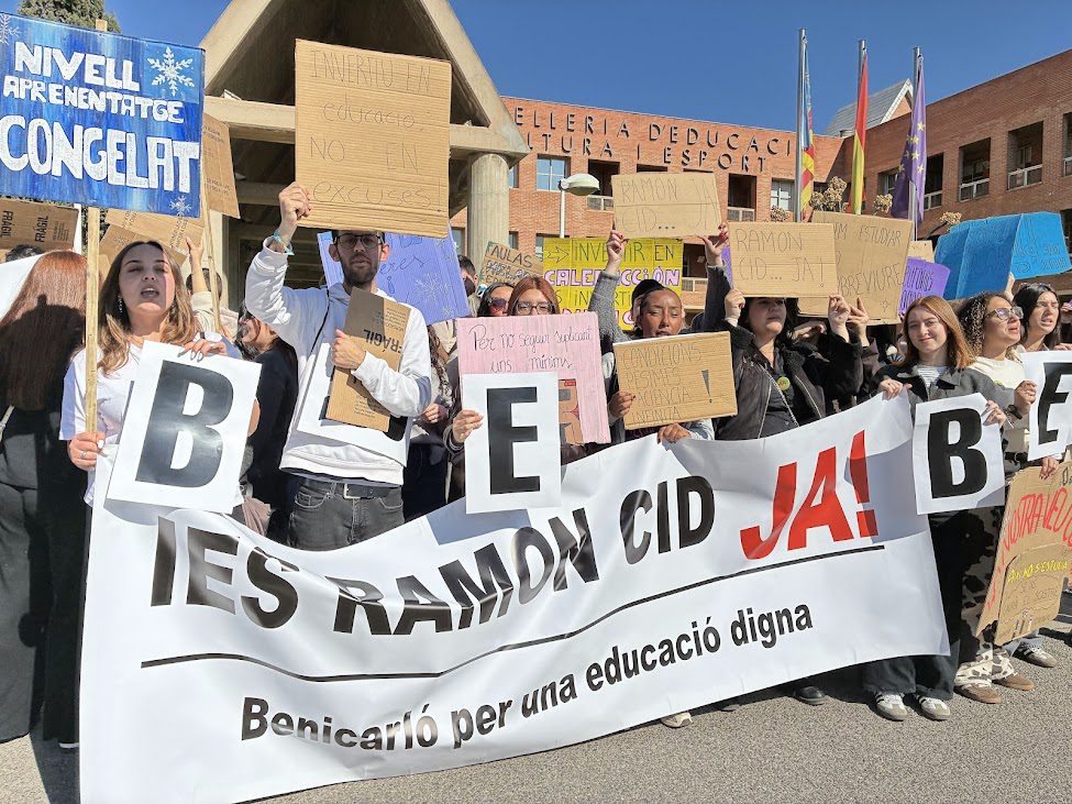 L’AFA del Ramón Cid demana a Educació que reprenga “sense més excuses” la construcció del nou institut