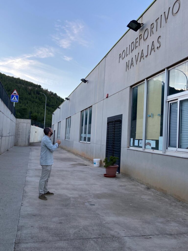 Navajas declara desierto el proyecto de reforma de las instalaciones deportivas y el PP pide ampliar a los 300.000 euros el presupuesto con Més Esport