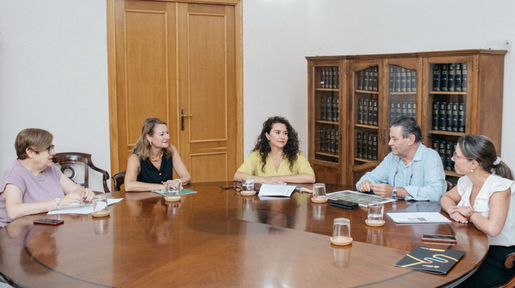 La Subdelegación del Gobierno y el Ayuntamiento de Castelló analizan la seguridad vial en la N-340 tras los últimos accidentes mortales