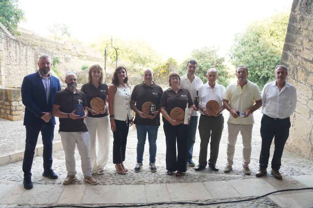 La Diputación ensalza la calidad y la excelencia del oro líquido de la provincia en la quinta edición de los Premios AOVE