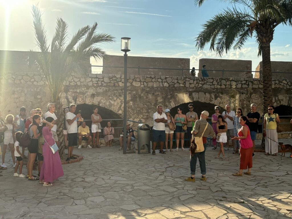 Arrancan las Visitas Guiadas Marineras a la ciudadela de Peñíscola