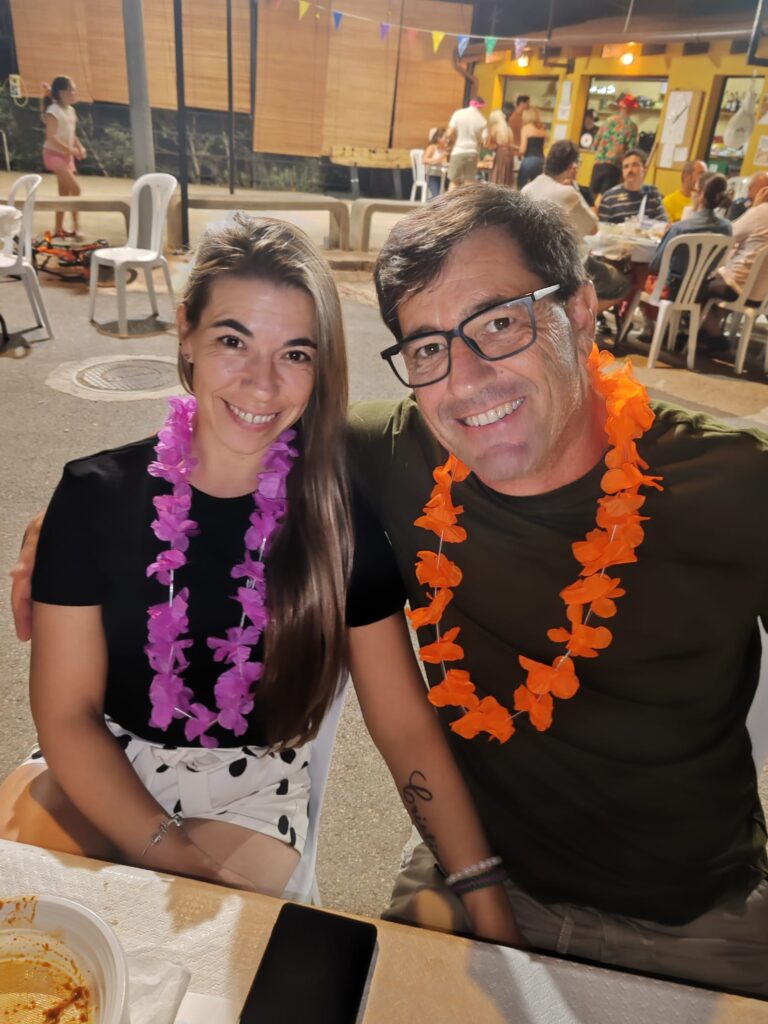 «Tardeo» festivo en la AAVV de Los Ángeles con motivo de sus fiestas – foto 31