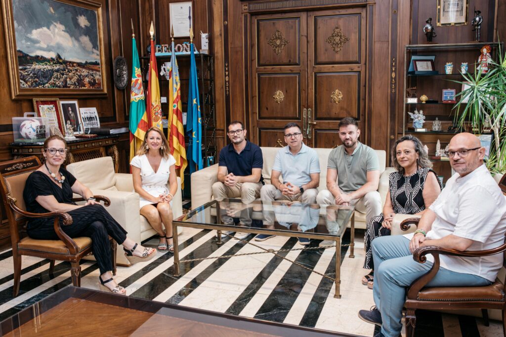 Carrasco recibe a la nueva Gestora de Gaiates y traslada su “colaboración incondicional en la promoción y puesta en valor del monumento gaiatero”