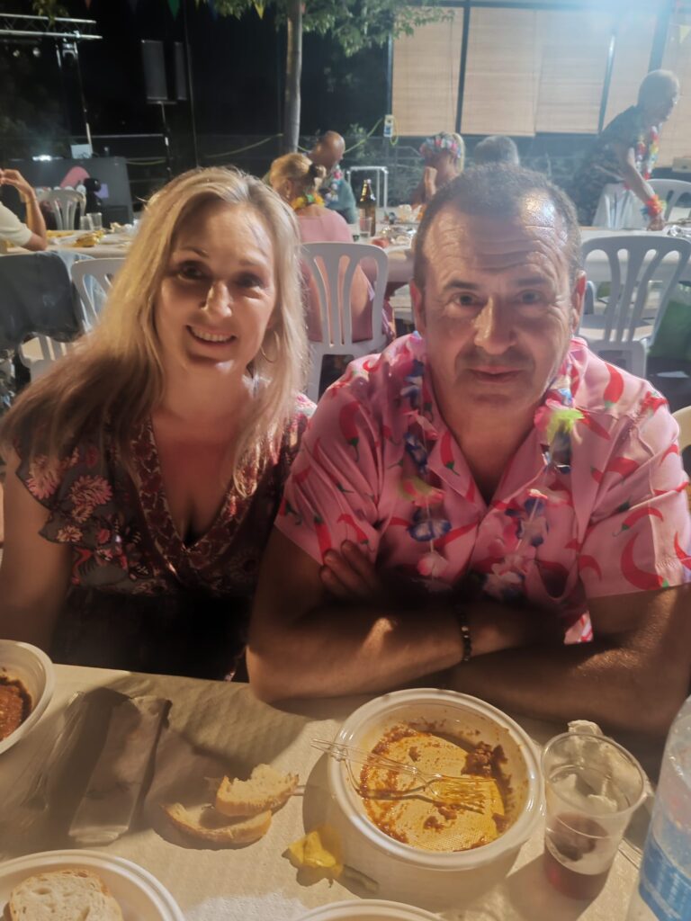 «Tardeo» festivo en la AAVV de Los Ángeles con motivo de sus fiestas – foto 17