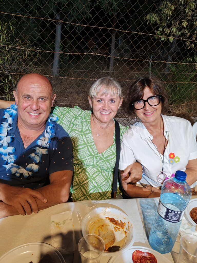 «Tardeo» festivo en la AAVV de Los Ángeles con motivo de sus fiestas – foto 28