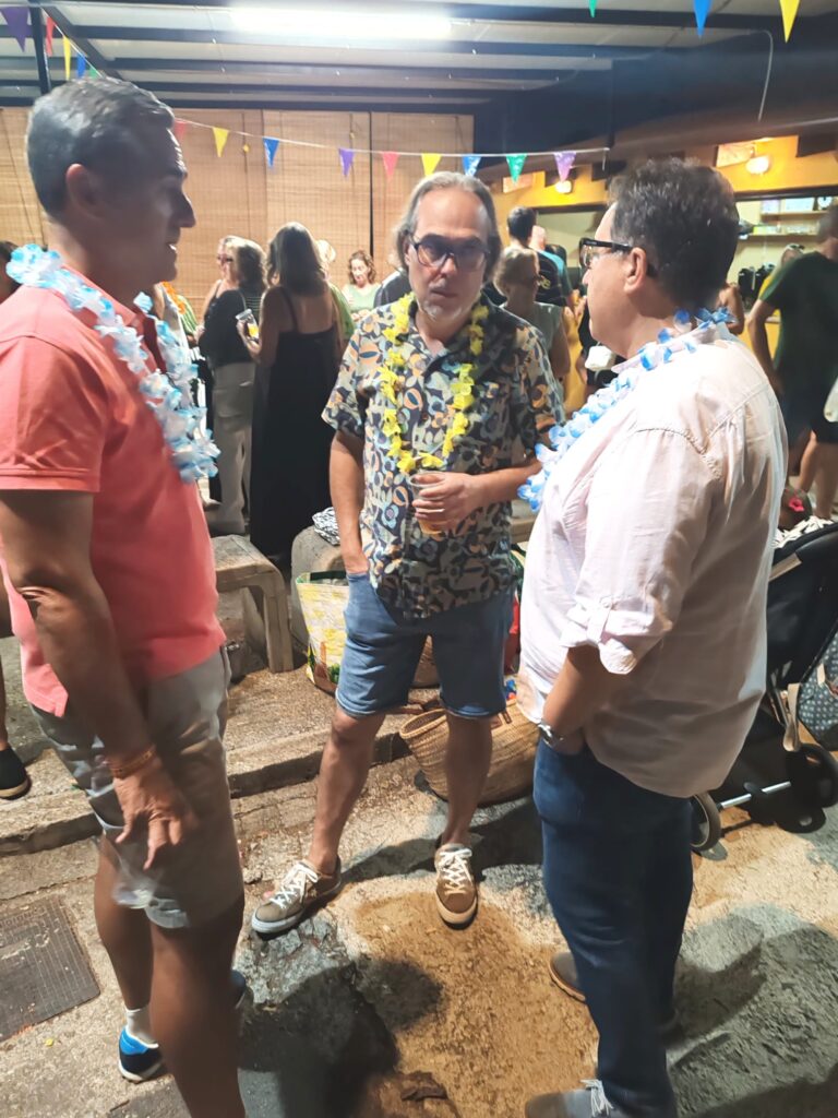 «Tardeo» festivo en la AAVV de Los Ángeles con motivo de sus fiestas – foto 9