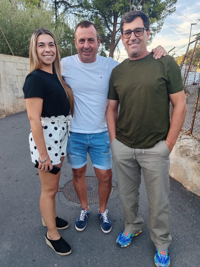 «Tardeo» festivo en la AAVV de Los Ángeles con motivo de sus fiestas – foto 2