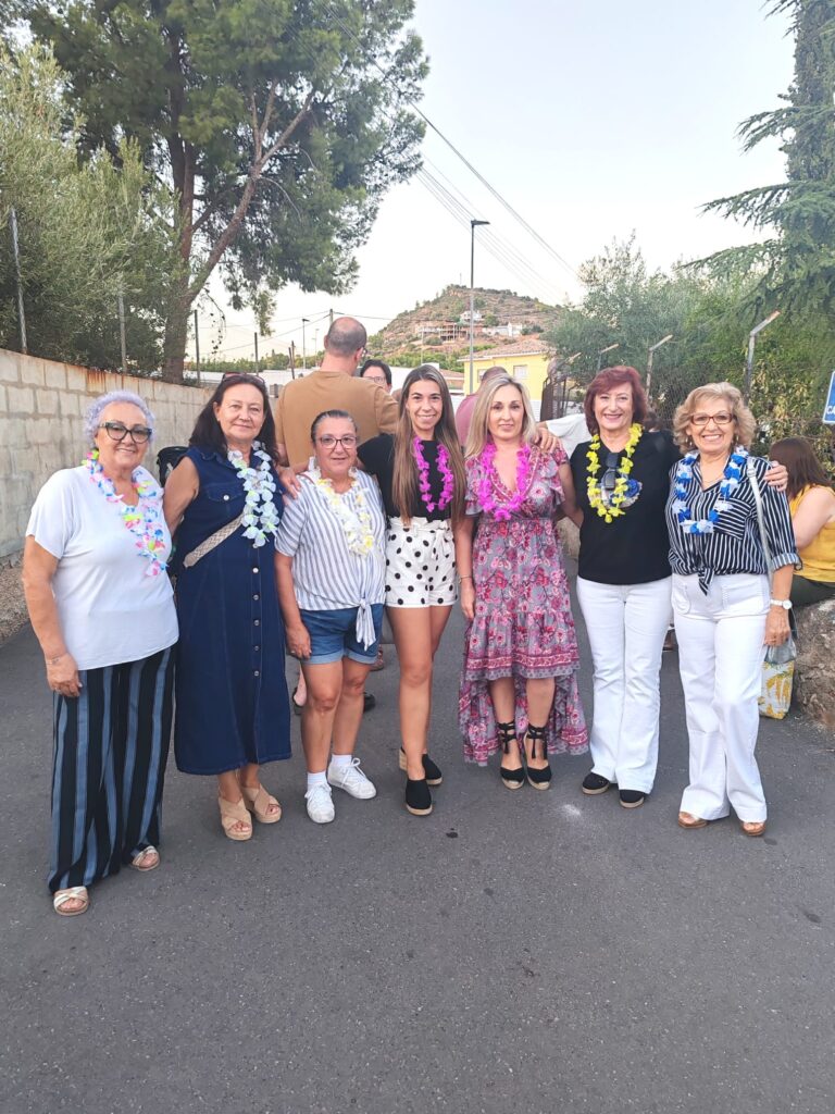«Tardeo» festivo en la AAVV de Los Ángeles con motivo de sus fiestas – foto 4