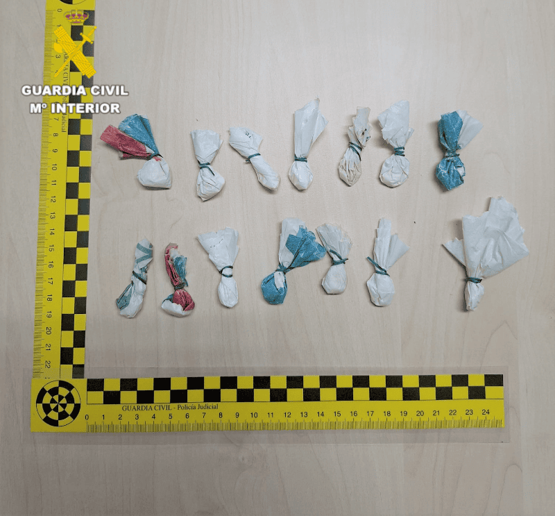 La Guardia Civil ha detenido a dos personas en el interior de la provincia