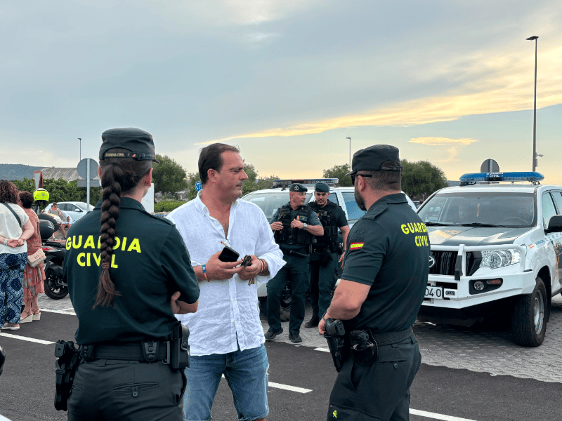 Peñíscola vive el Eclipse con más de 4000 personas en el punto de observación oficial
