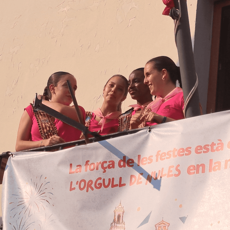Masiva participación de las peñas de Nules en la Cridà de Festes