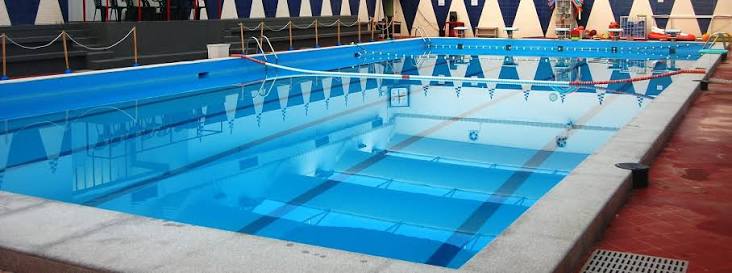 Denuncia sobre la accesibilidad de las piscinas municipales de Vila-real para las personas con discapacidad