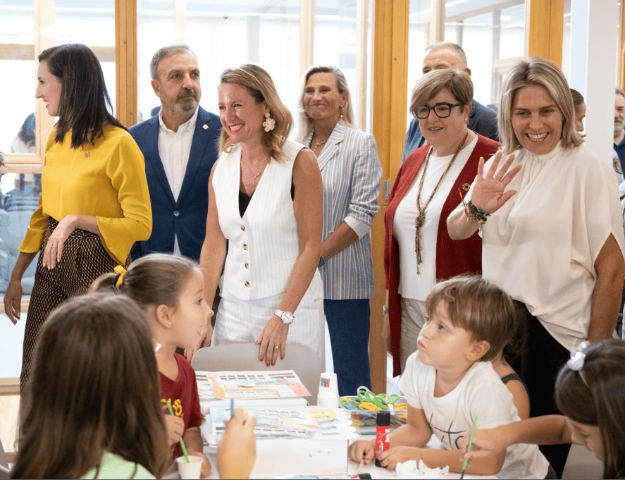 Marta Barrachina destaca que la Biblioteca 5.0 “convierte la lectura, el conocimiento y la cultura en punto de encuentro para los castellonenses”