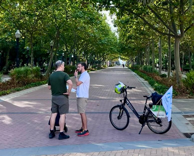 Castellón informa a pie de calle de la nueva ordenanza de movilidad sostenible en el Día Mundial sin Coches