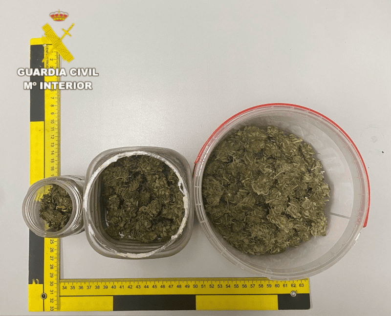 La Guardia Civil ha detenido a un hombre por tráfico de drogas en Benicasim