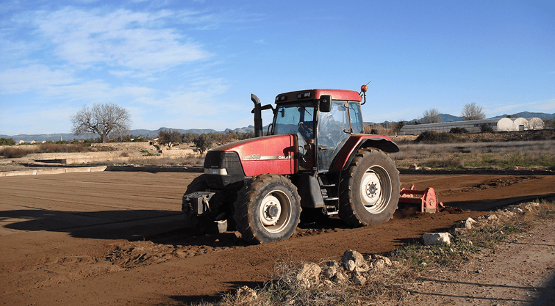 Más de 3.400 agricultores de Castellón percibirán ayudas para la compra de fertilizantes por importe de casi 2,4 millones de euros