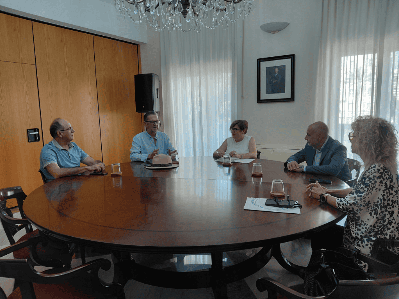 García Valls recibe al nuevo presidente de la Fundación Alzheimer Salomé Moliner, Luis Chinchilla