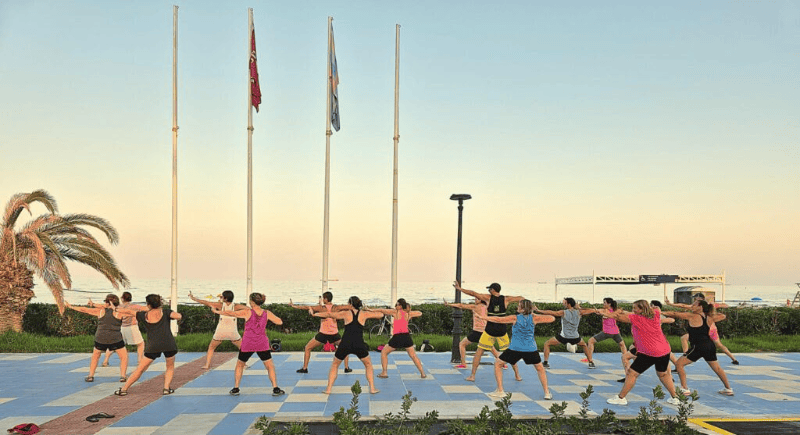 La Playa del Serradal amplía hasta final de año su programación como Playa Slow tras el éxito del verano