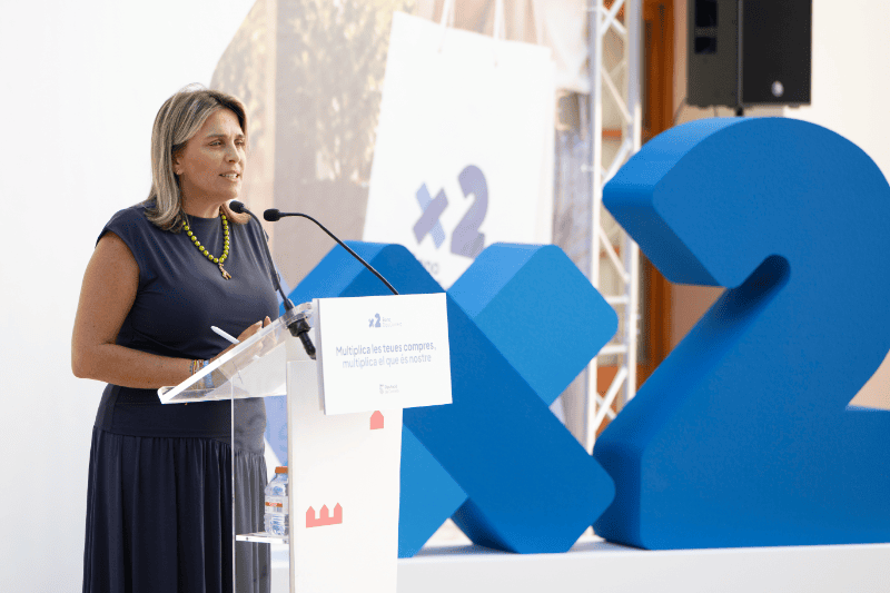 La Diputación de Castellón incentiva el consumo local y generará 4 millones de euros en la economía de la provincia a través del Bono DipuComerç