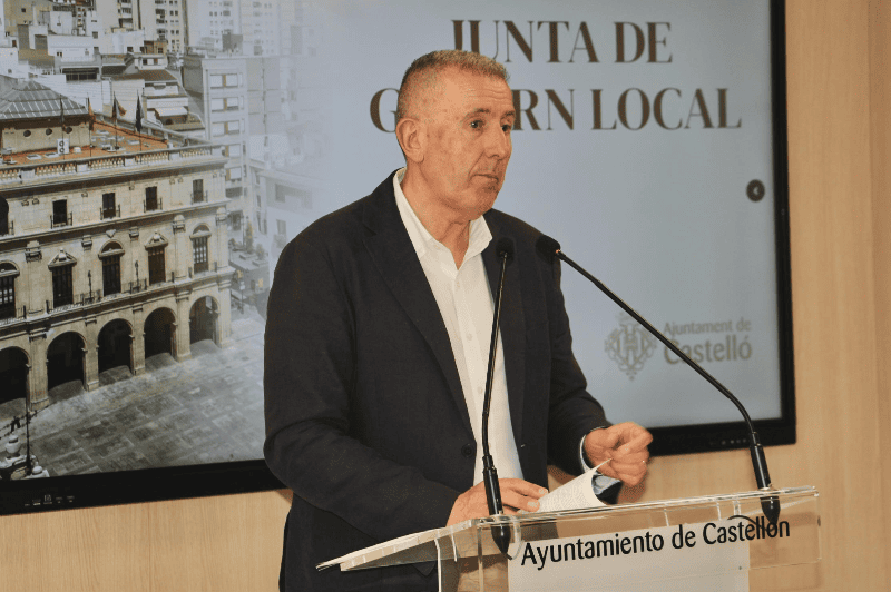 La Junta de Gobierno activa cuatro convenios sociales para apoyar a las familias y favorecer la inclusión de personas vulnerables