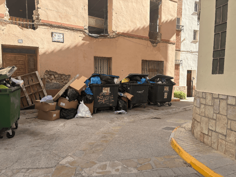 Montanejos reclama a la Diputación que no cobre por la recogida de basuras, un servicio que no ha prestado durante el verano