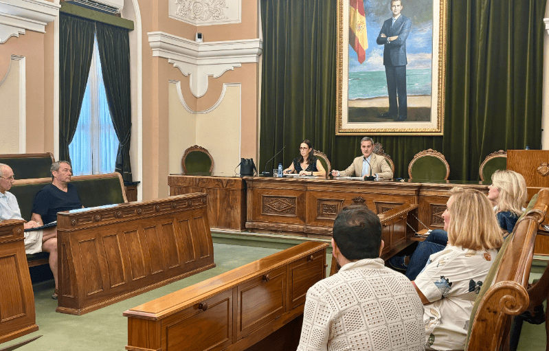 El Consejo de Seguridad recoge las propuestas de los representantes vecinales para reforzar la seguridad durante la Magdalena