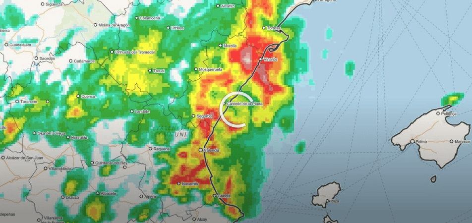 Aemet declara la alerta roja en la Comunidad Valenciana por lluvias que pueden dejar 250 litros