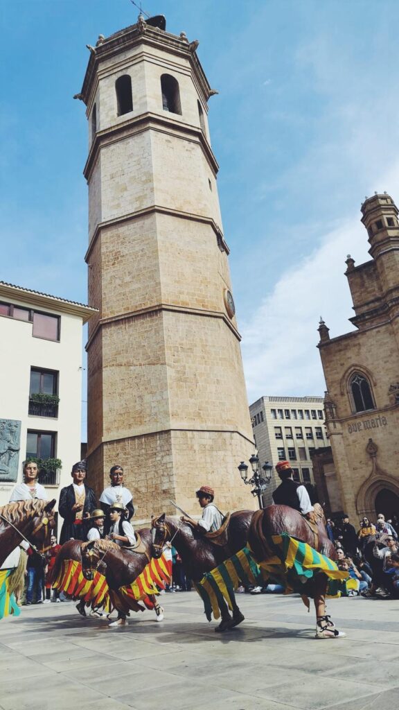 Castellón ha reunido a 150 participantes de ocho collas en la V Trobada d’Imatgeria Popular – foto 3