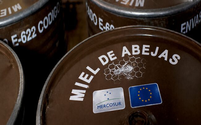 LA UNIÓ alerta de que las importaciones de miel de Mercosur casi se duplican en los tres primeros meses del acuerdo y ya desbordan el primer contingente sin aranceles