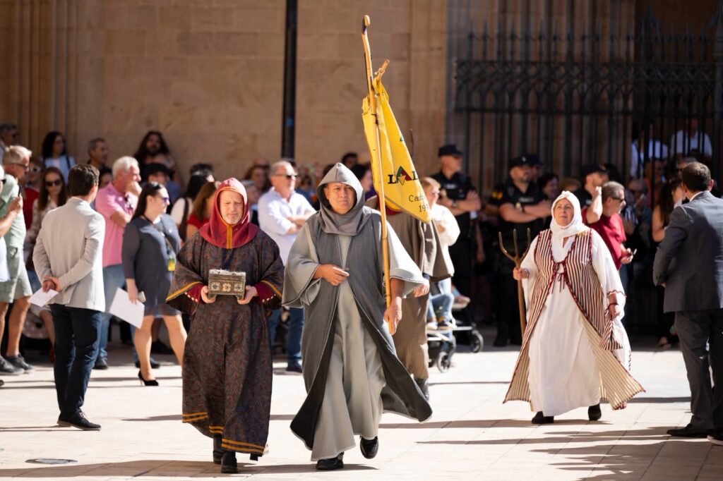 Castellón celebra el 9 d’Octubre con el Desfile de las Tres Culturas, música y danzas tradicionales – foto 2
