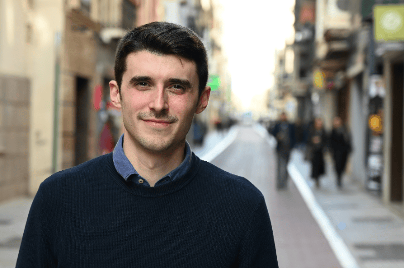 Jorge Ribes deja su acta de concejal en el Ayuntamiento de Castelló para centrarse en su labor como docente