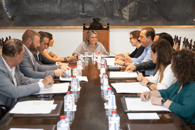 La Diputación de Castellón amplía hasta el 30 de octubre el plazo para participar en el I Concurso de Cuentos Navideños Intergeneracionales