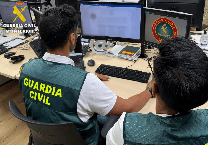 La Guardia Civil ha desarticulado un grupo criminal dedicado a estafar empresas mediante la manipulación de facturas