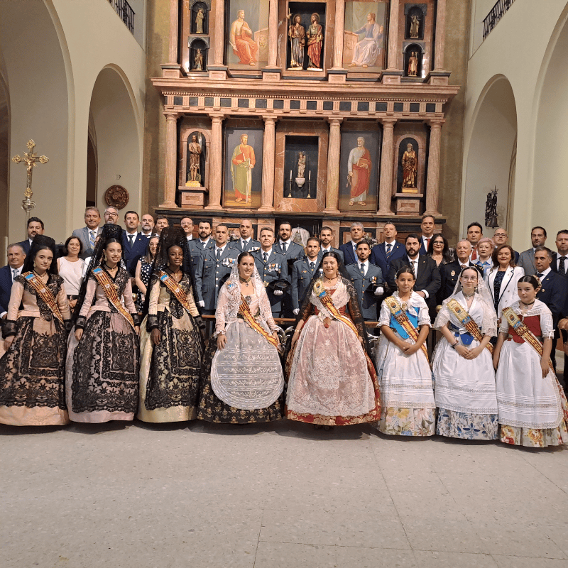 Nules conmemora el día de la fiesta nacional con la izada de la bandera de España